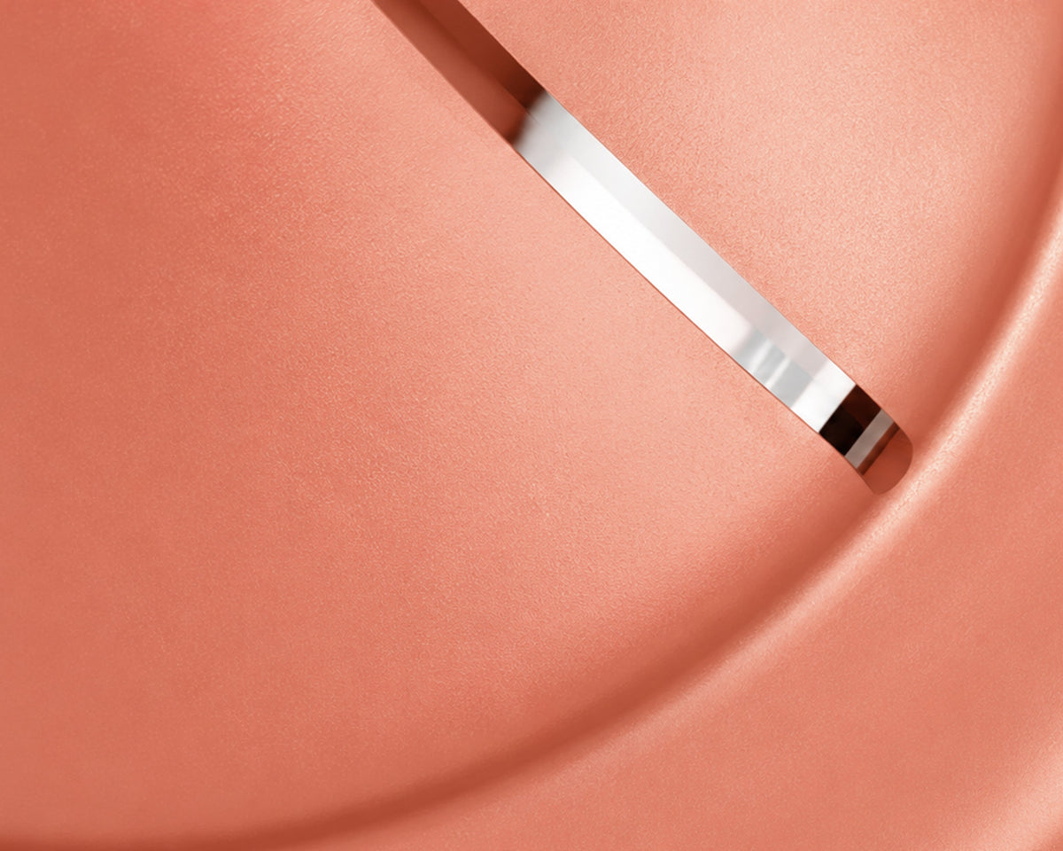 AEON Edition 6 Premium Plus Peach Velvet: close-up of the bowl and stem top