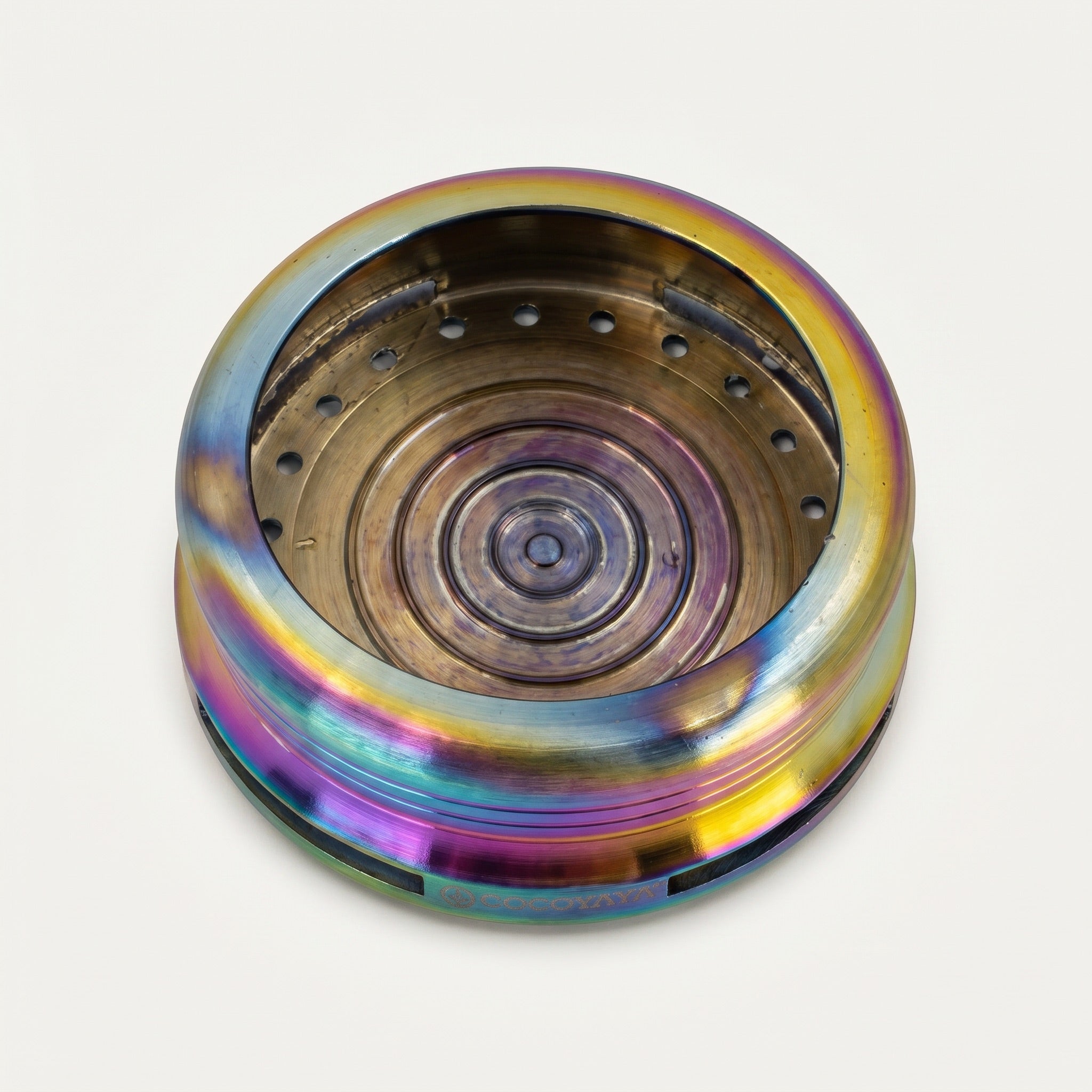 Cocoyaya Pro 5 Rainbow HMD top-down view, heat plate and vent holes visible inside cup, The Premium Way