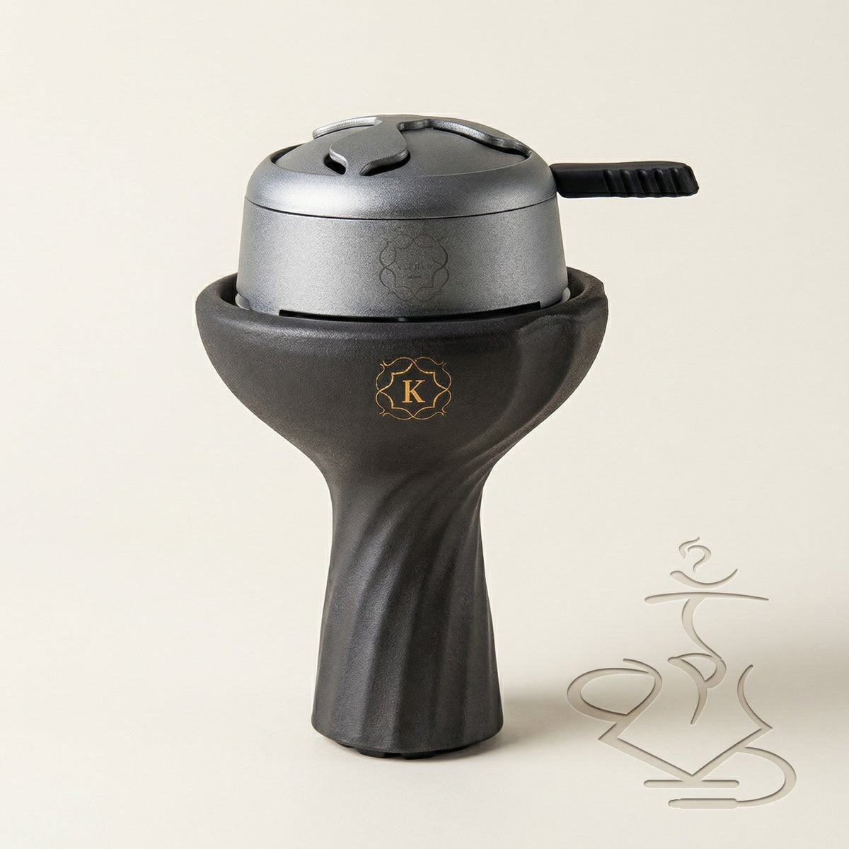 Kaloud Samsaris Kore Dào black clay shisha bowl with Kaloud Lotus I+ gunmetal heat management device seated flush on top in studio setting, image 8 of 18