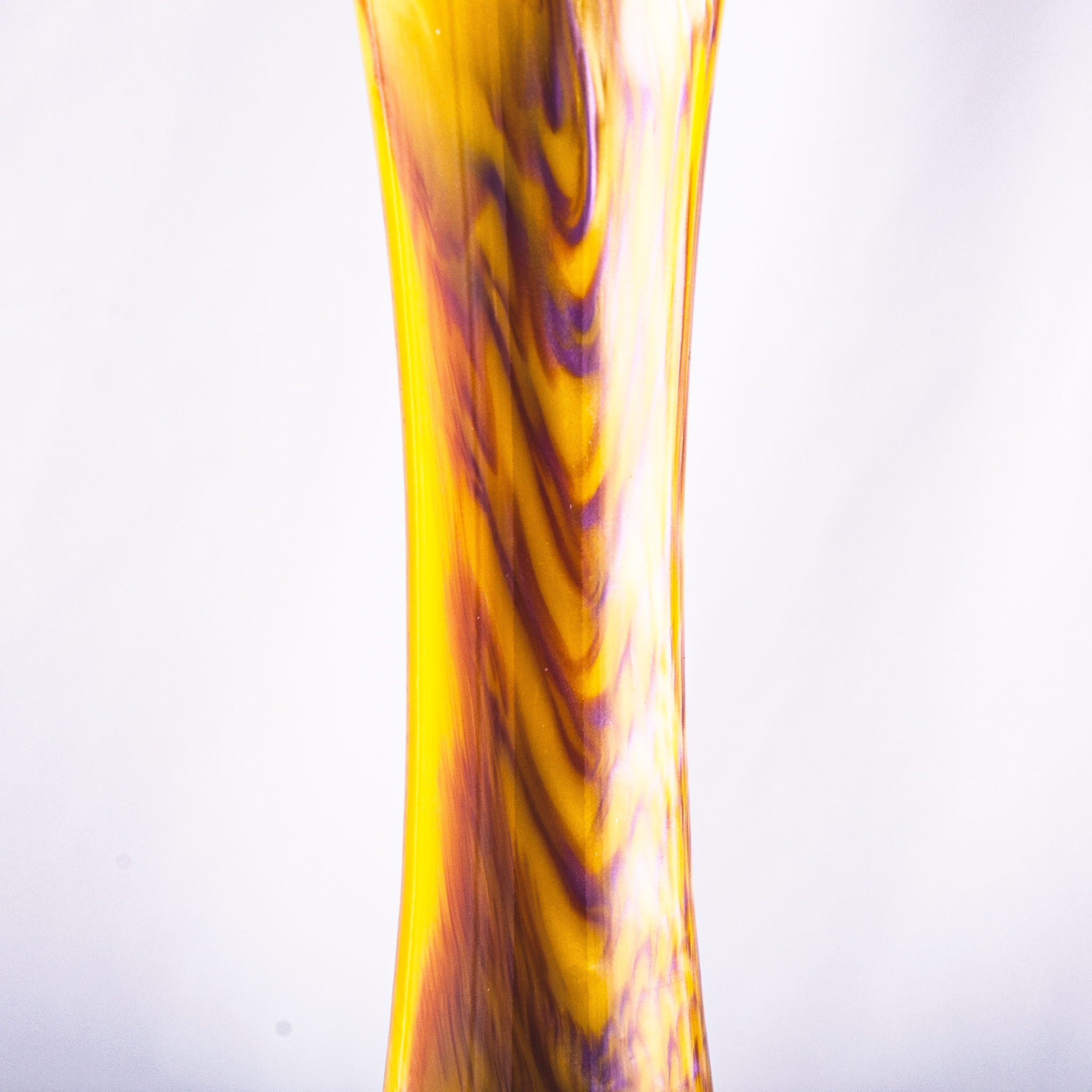 King Buzz Amber Storm hookah amber violet swirl acrylic stem close-up — The Premium Way