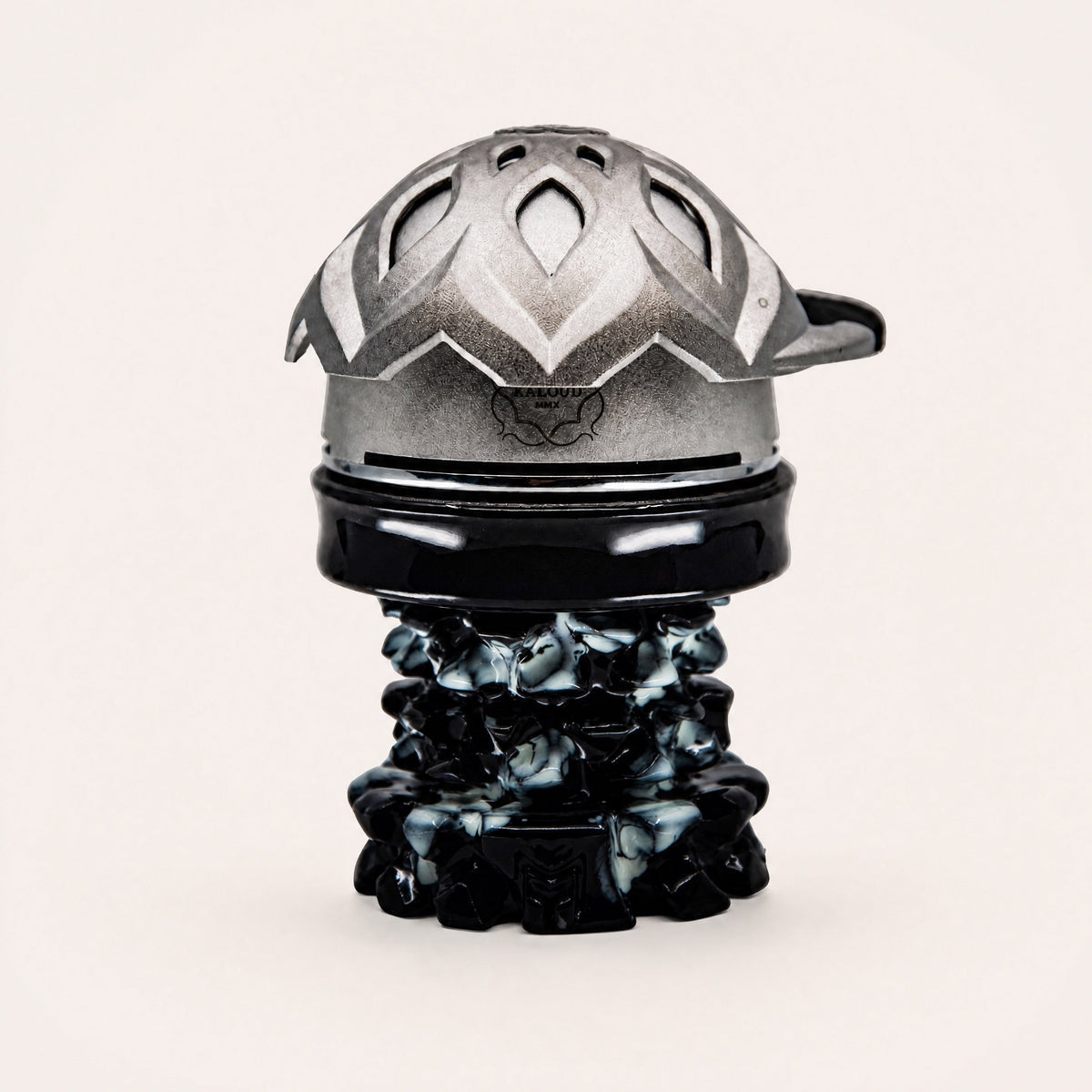 MIT Luxury Mitovation V2 Onyx bowl with Kaloud Lotus 1+ HMD seated flush on the 80mm rim, image 4 of 6